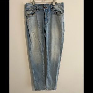 H&M 32X32 Skinny Jeans - Light Wash